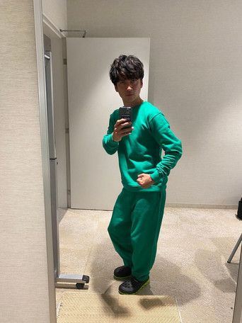 23時の密着テレビ「レベチな人、見つけた」 poster