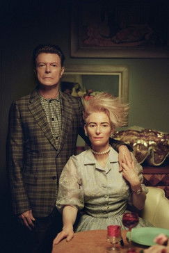 David Bowie: The Stars (Are Out Tonight) (2013)