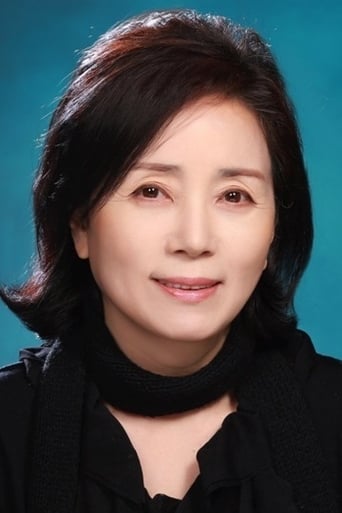 Image of Kim Min-kyung