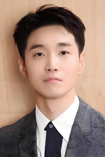 Jang In-sub headshot