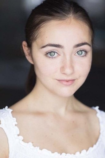 Rafiella Brooks headshot