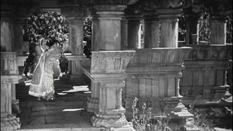 Кидок кісточки (1929)