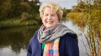 Extraordinary Escapes with Sandi Toksvig - S2E01