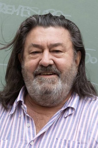 Hanno Pöschl headshot