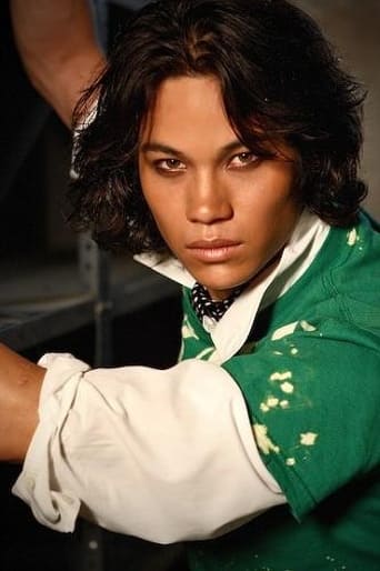Amarin Cholvibul headshot