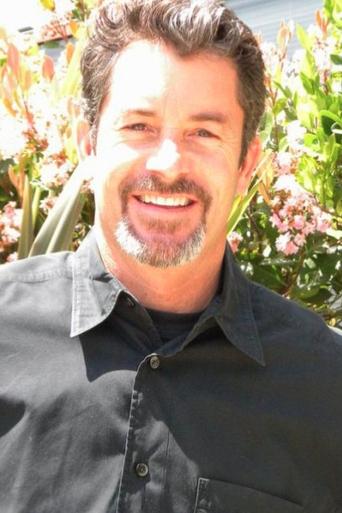 Lance Fenton headshot
