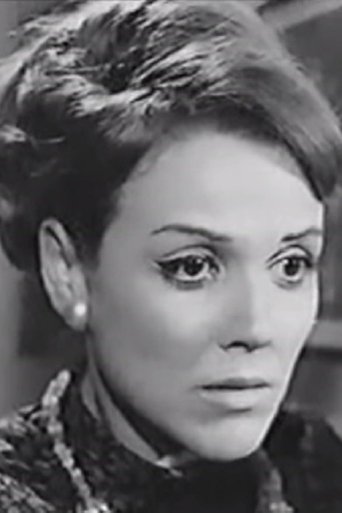 Elda Athanasaki headshot