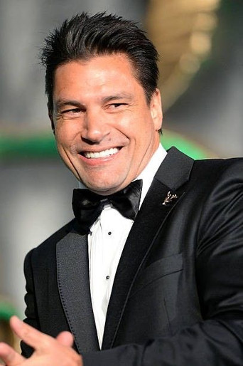 Foto de Manu Bennett