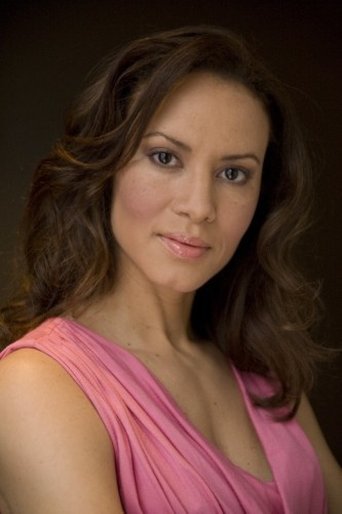 Roxanne Amandez headshot