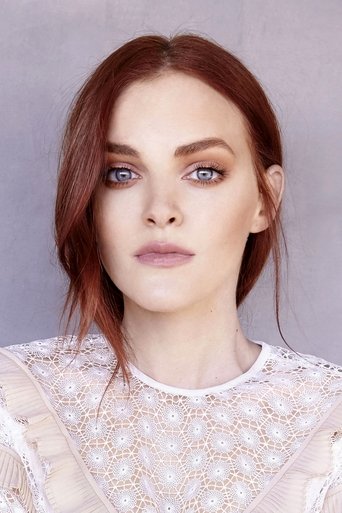 Madeline Brewer headshot