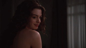 Still 10 from Love & Other Drugs