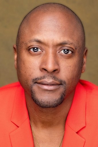 Matt Henry headshot