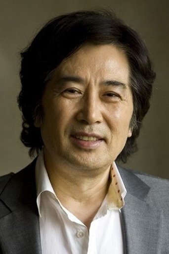 Image of Baek Yun-Shik