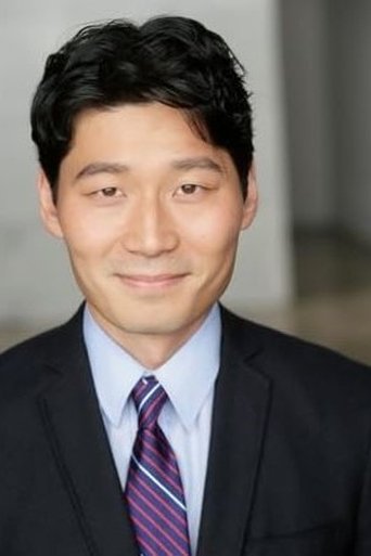 Martin Lee headshot