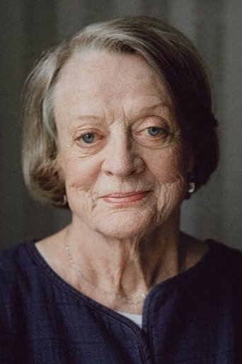 Maggie Smith headshot
