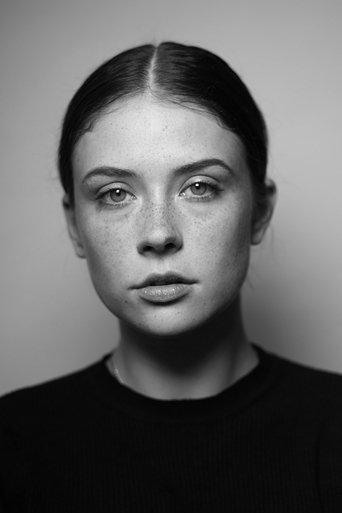 Image of Mia Tomlinson