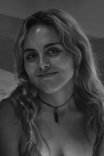 Alejandra Avelarの人物画像 3