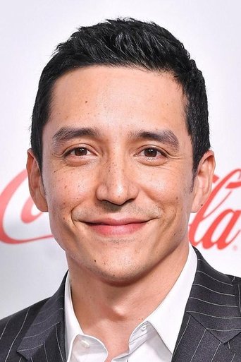 Gabriel Luna headshot