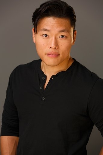 Arvin Lee headshot