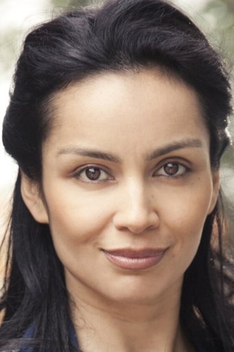 Cristina Contes headshot
