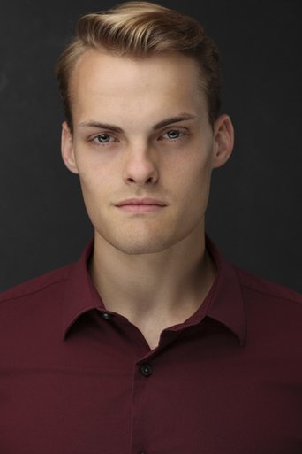 Davin Broadhurst hace el papel de Thomas Davin Broadhurst