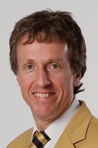 Adam Cockburn headshot