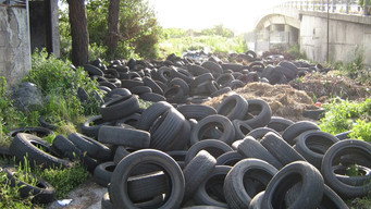 Biùtiful cauntri (2007)
