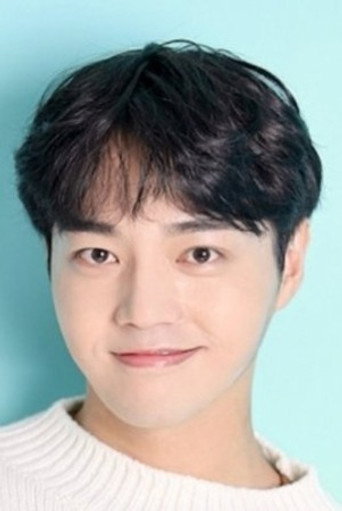 Ji Yoon-jae foto 2