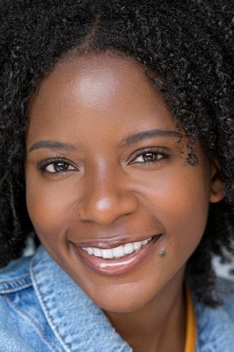 Claire Traille headshot