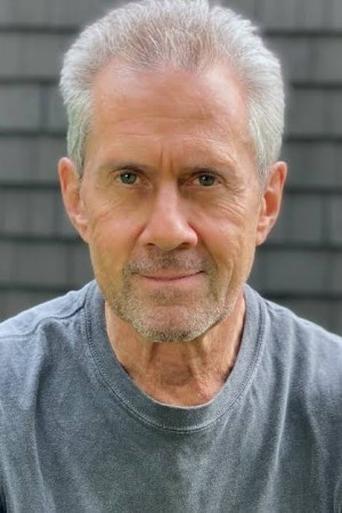 Erik Parillo headshot