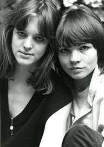 Deux femmes aujourd'hui poster