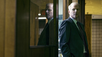 Noah Emmerich — photo 7