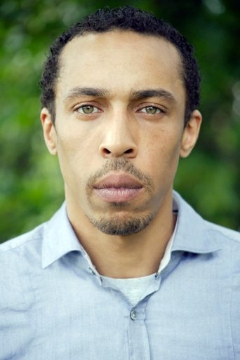 Jarreau Benjamin headshot