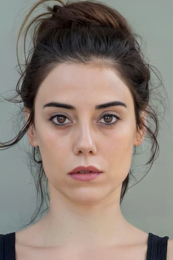 Image of Cansu Dere