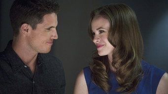 Robbie Amell — photo 6