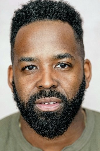 Dartel McRae headshot
