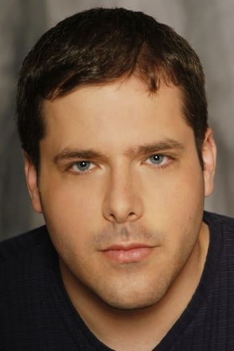 Ethan Aronoff headshot
