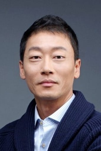 Jang Ui-don headshot