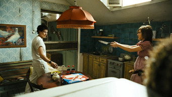 Cena 1 de Closed Spaces