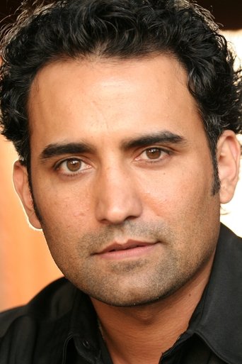 Jos Viramontes headshot