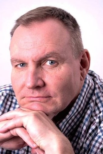 Guy Robbins headshot