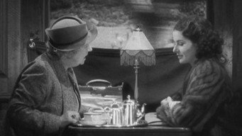 Still 2 from The Lady Vanishes