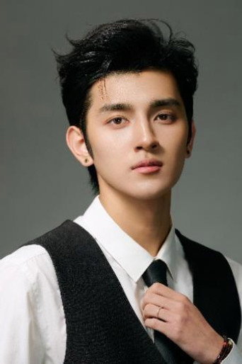 李隆泽