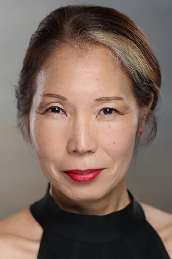 Meg Kubota headshot