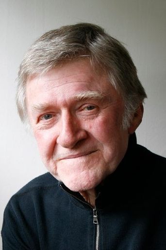 Edwin Collier headshot
