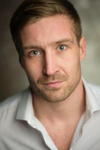 Darcy Vanhinsbergh headshot