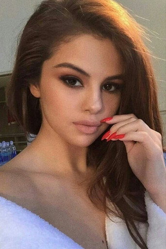 Selena Gómez — photo 22