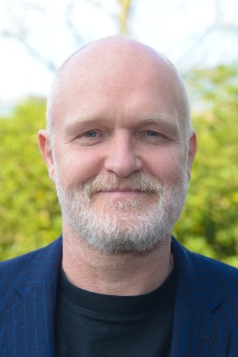 Mich Walschaerts headshot