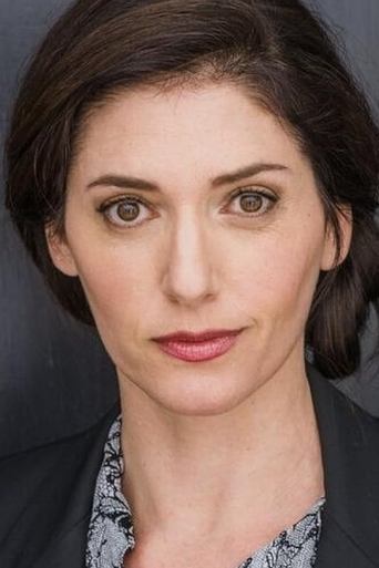 Camden Singer headshot