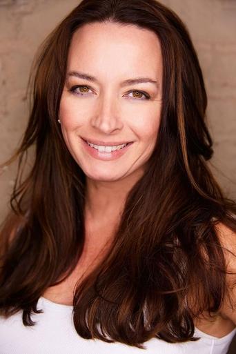 Hope Riley headshot